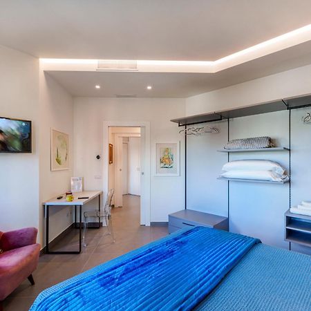 Marina Piccola Apartment Sorrento Bagian luar foto