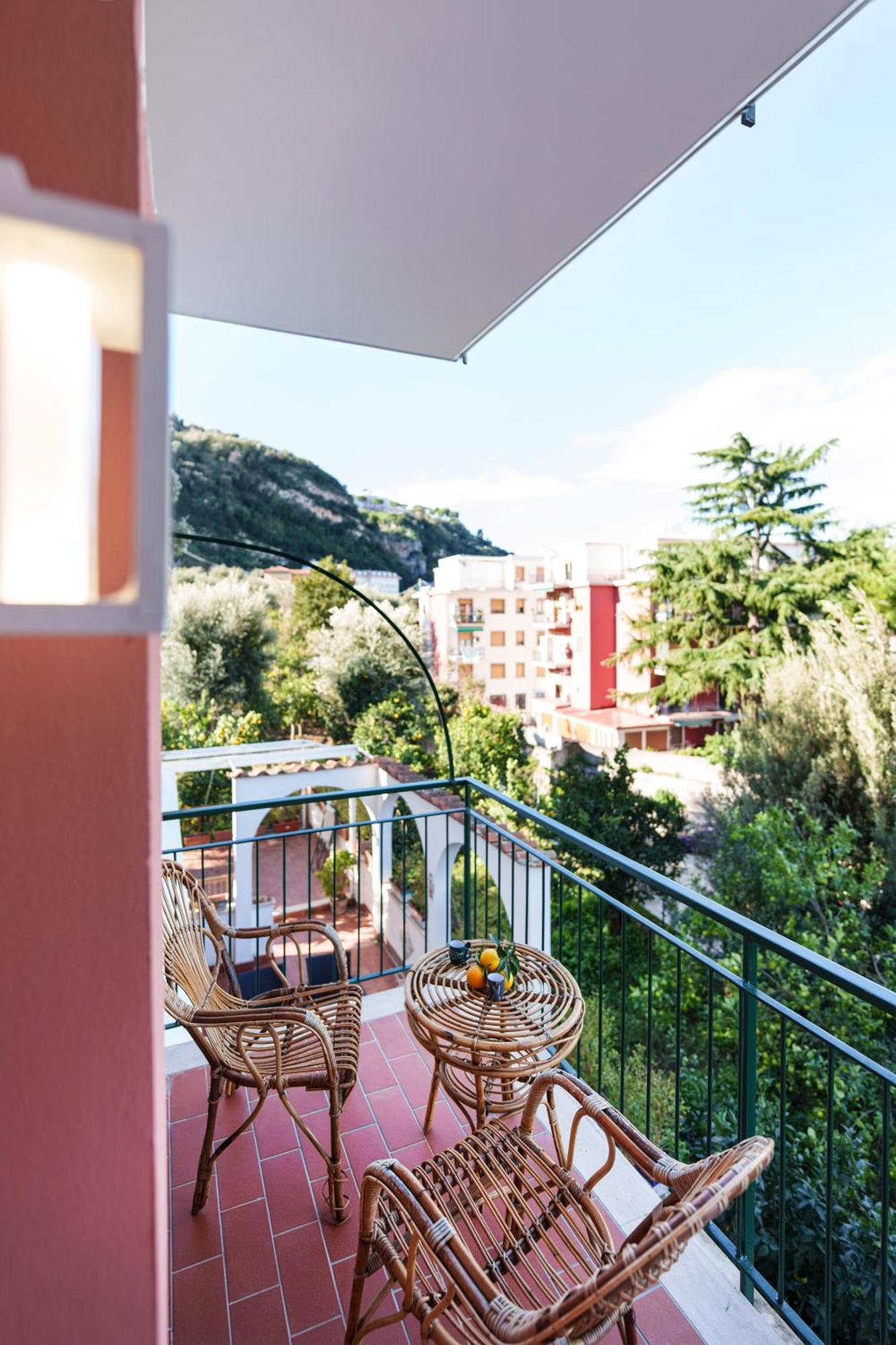 Marina Piccola Apartment Sorrento Bagian luar foto