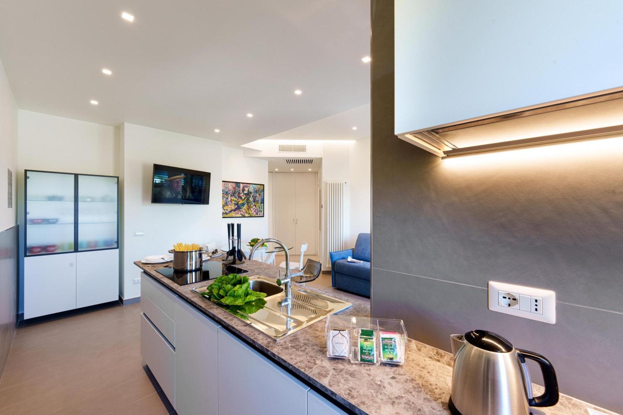 Marina Piccola Apartment Sorrento Bagian luar foto