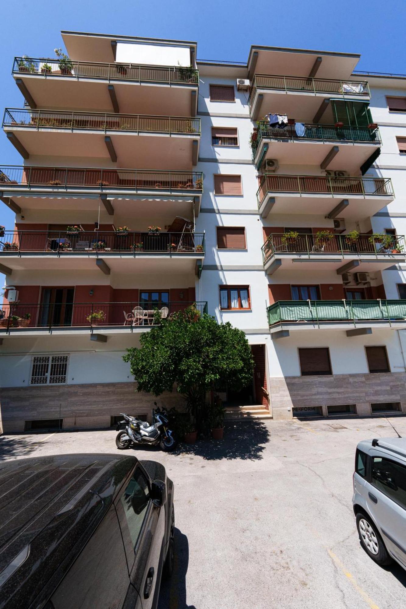 Marina Piccola Apartment Sorrento Bagian luar foto